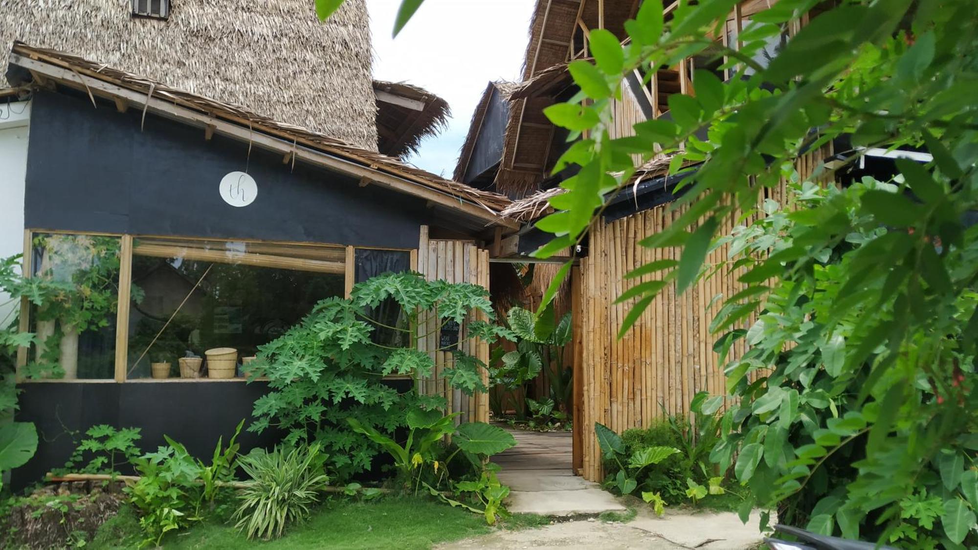 ホテル Tarzan'S House ゼネラル・ルナ エクステリア 写真